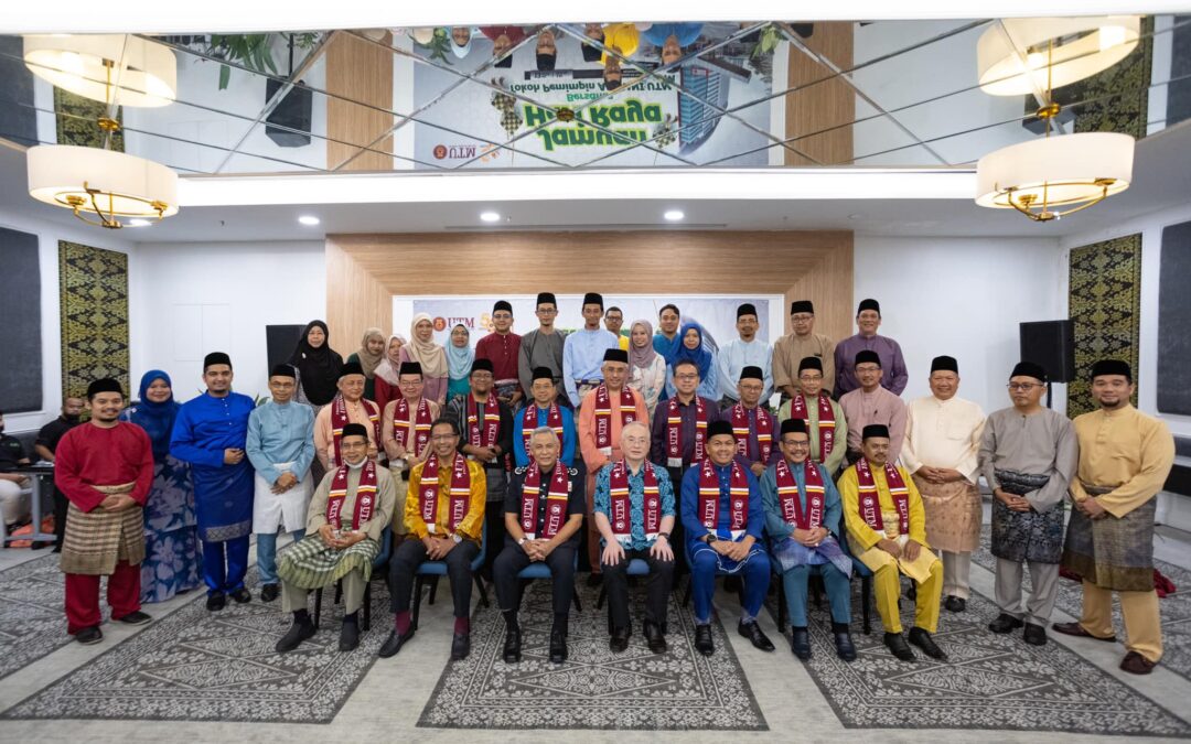 TOKOH ALUMNI UTM DIRAIKAN SEMPENA AIDILFITRI